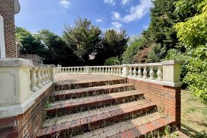 Photo 15- click for photo gallery